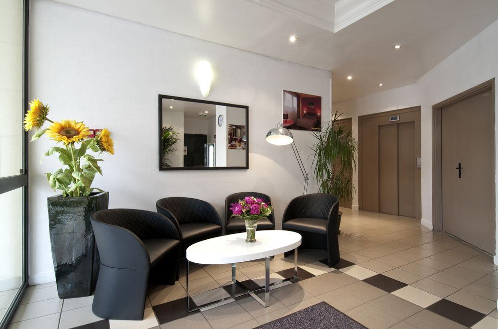 Aparthotel Adagio Access Paris - Porte De Versailles Vanves